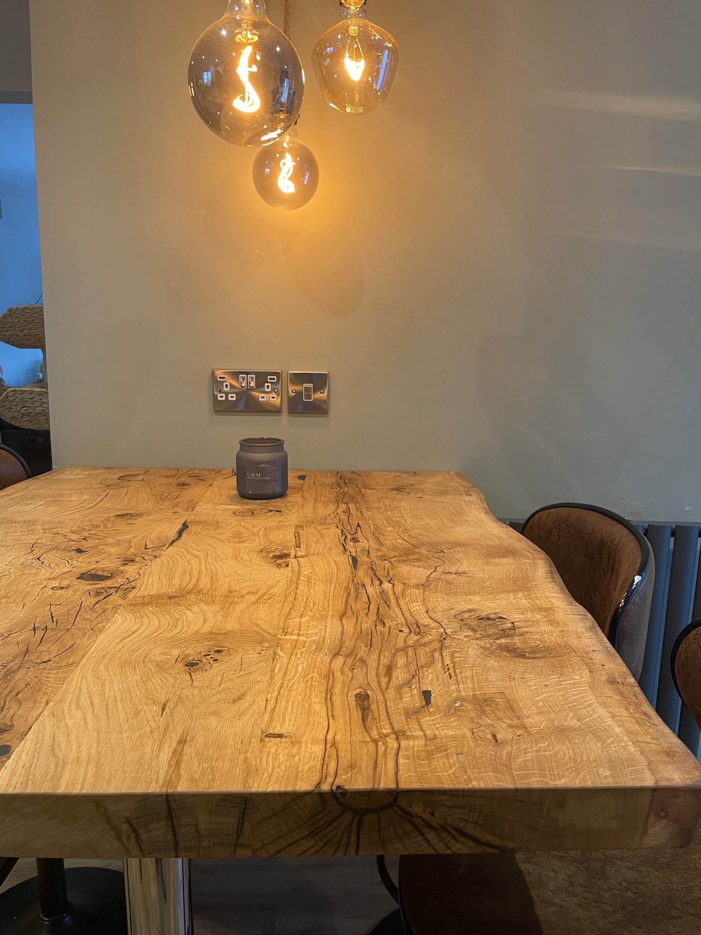 Quercia Live Edge Character Oak Breakfast Bar