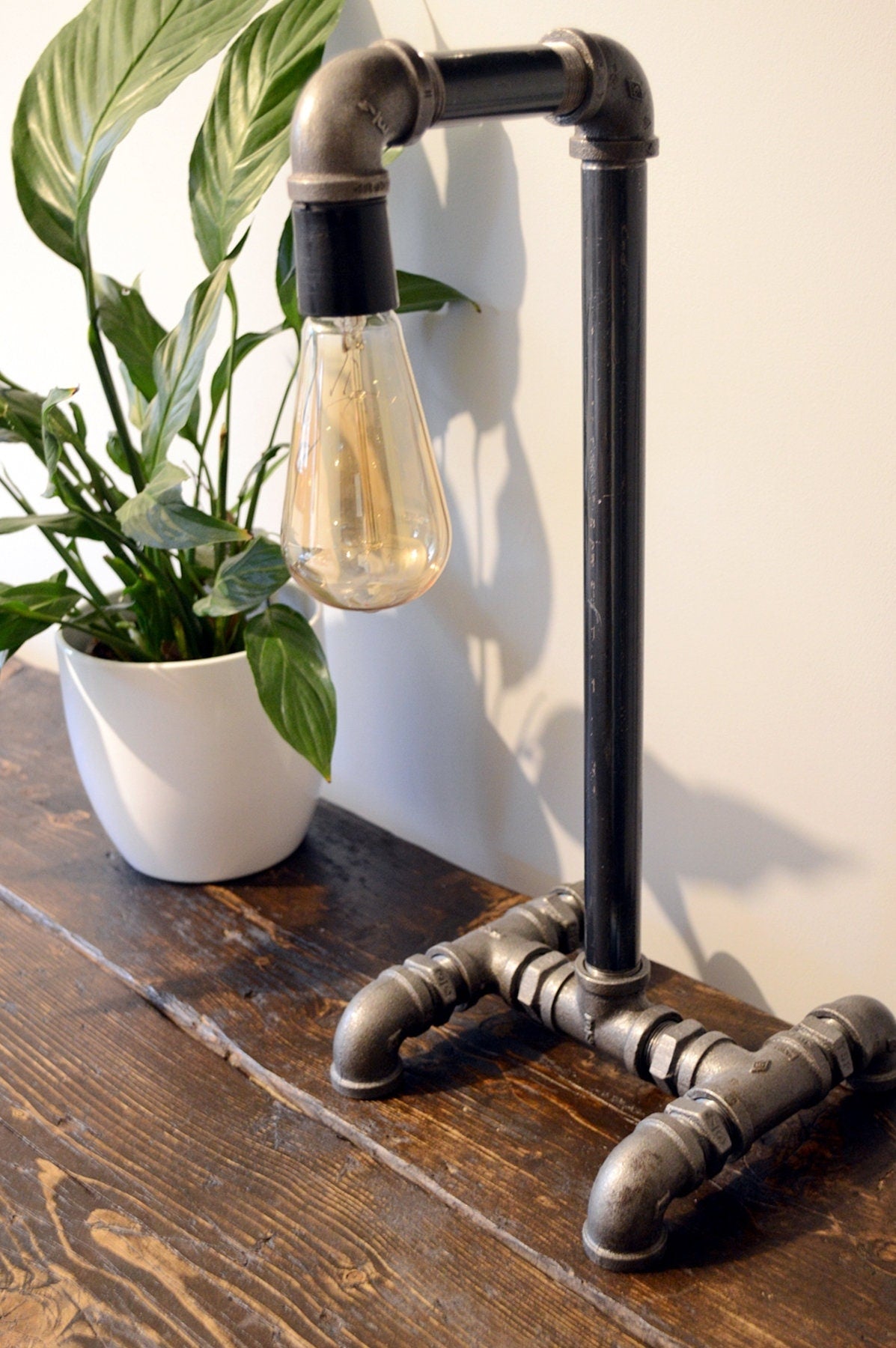 Industrial Pipe Desk Lamp Table Lamps Black Metal – Vintagelite